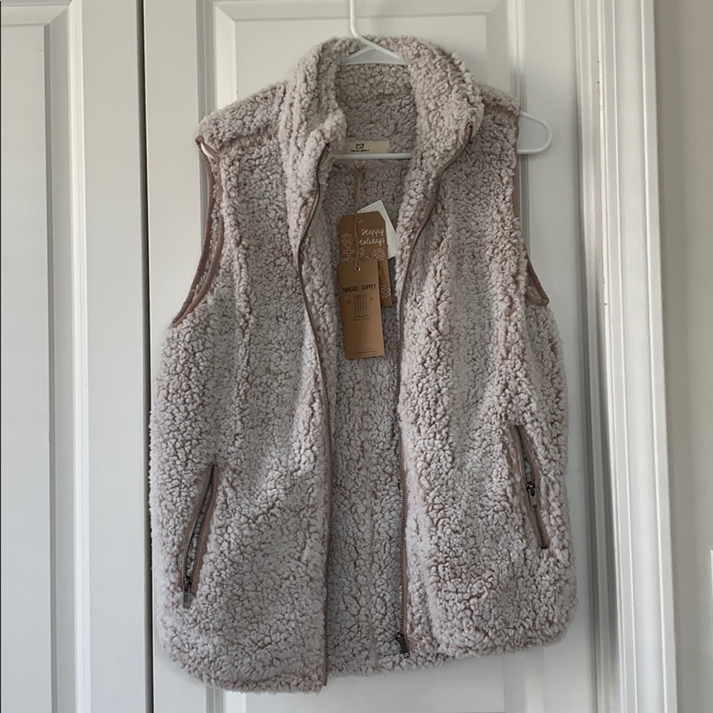 Fluffy Vest  | NWT